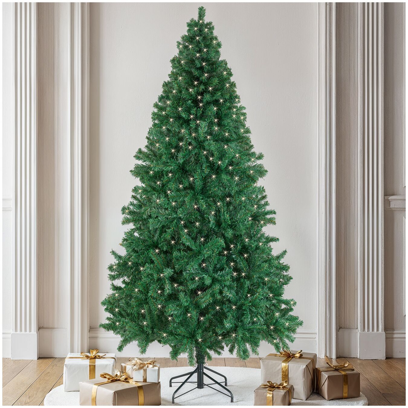 Set Weihnachtsbaum mit Lichterkette, künstlich in Grün, mit dichten Nadeln, detailliert und naturgetreu, formbar mit viel Volumen - grün | tectake
